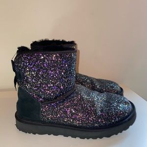 UGG MINI BAILEY BOW COSMOS SPARKLE SHEEPSKIN BOOTS SIZE 7
